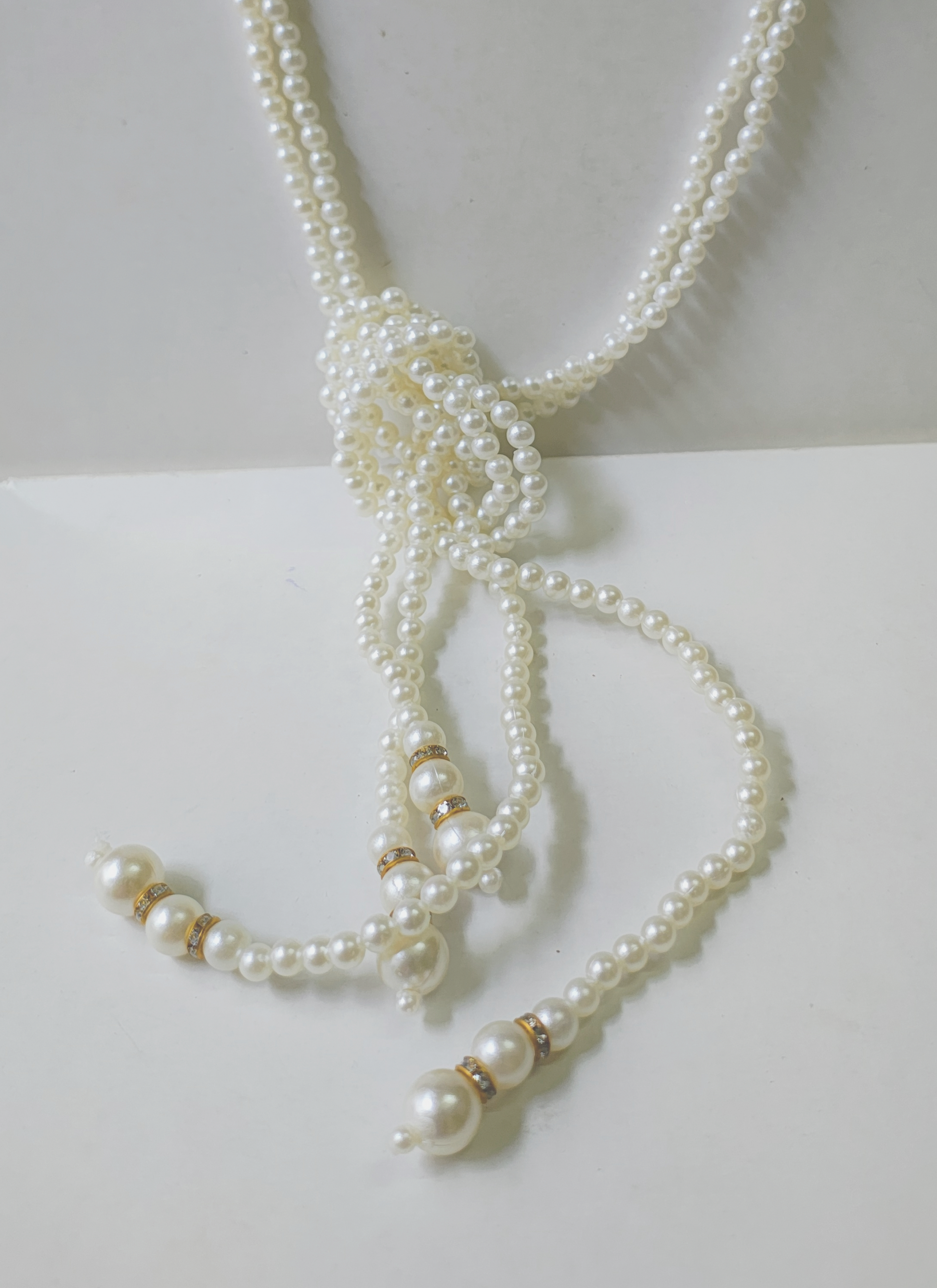Pastel pearl necklace for Indian girls, perfect Raksha Bandhan gift for sister or Diwali jewellery styling – Flamingo Fashion India
